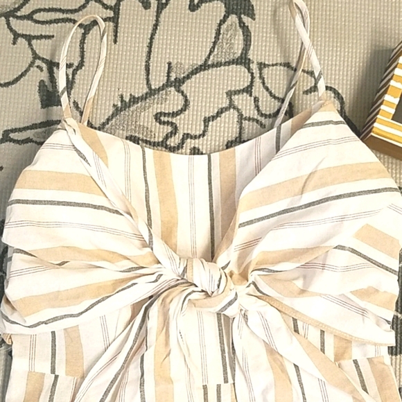 JUMPSUIT Medium NWOT - Picture 4 of 8